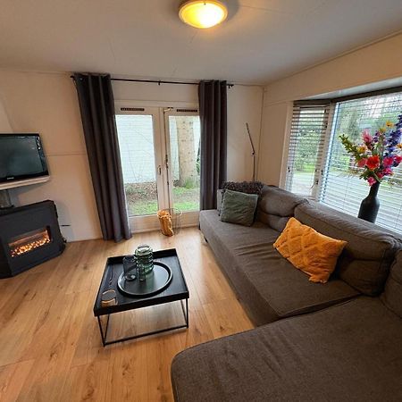 Heerlijk Chalet Midden In De Natuur Putten Eksteriør bilde